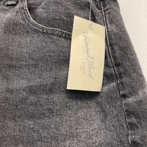 Universal Thread Women's High Rise 90's Cutoff Jean Shorts Black Size 12 - Picture 4 of 7